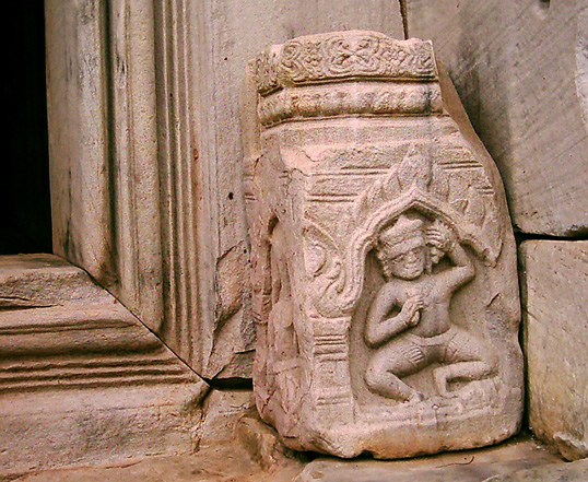  Dancing Shiva at Doorway