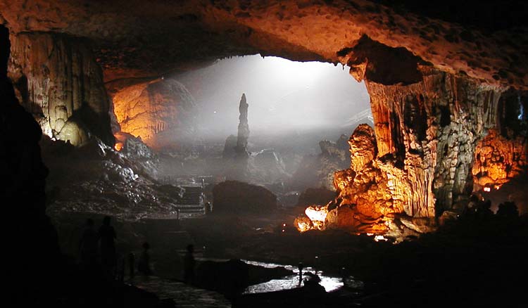 Sung Sot Cave 