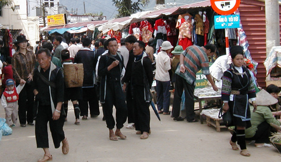  Sa Pa Clothing Market