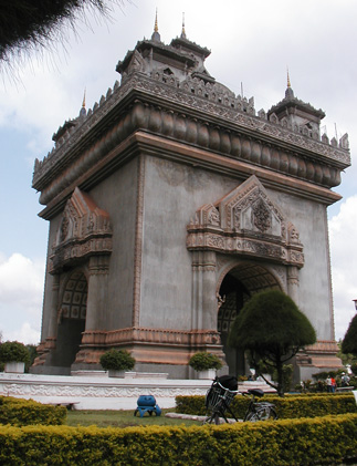  Victory Monument 