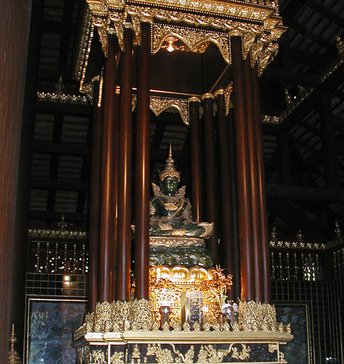  Emerald Buddha