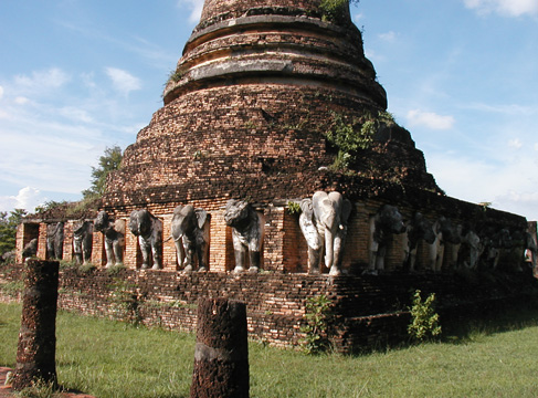  Wat Chang Lom 