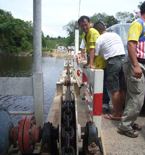  Chain Ferry to Marudi