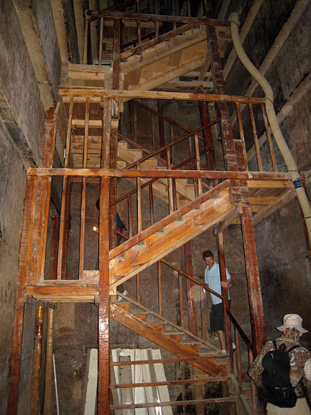 Second chamber & staircase