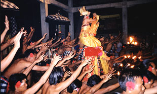 Another evening performance in Ubud.